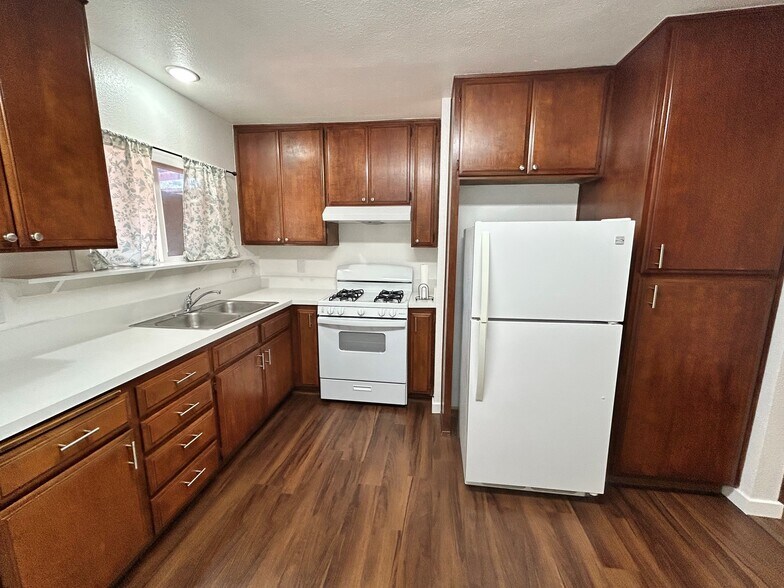 More Photos Of 1005 Lincoln Ave, San Diego Multifamily For Sale