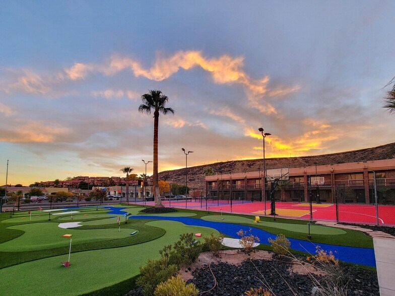 More Photos Of 850 S Bluff St, St George Hotel For Sale