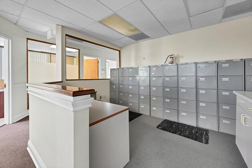 More Photos Of 90 Grove St, Ridgefield Medical For Lease