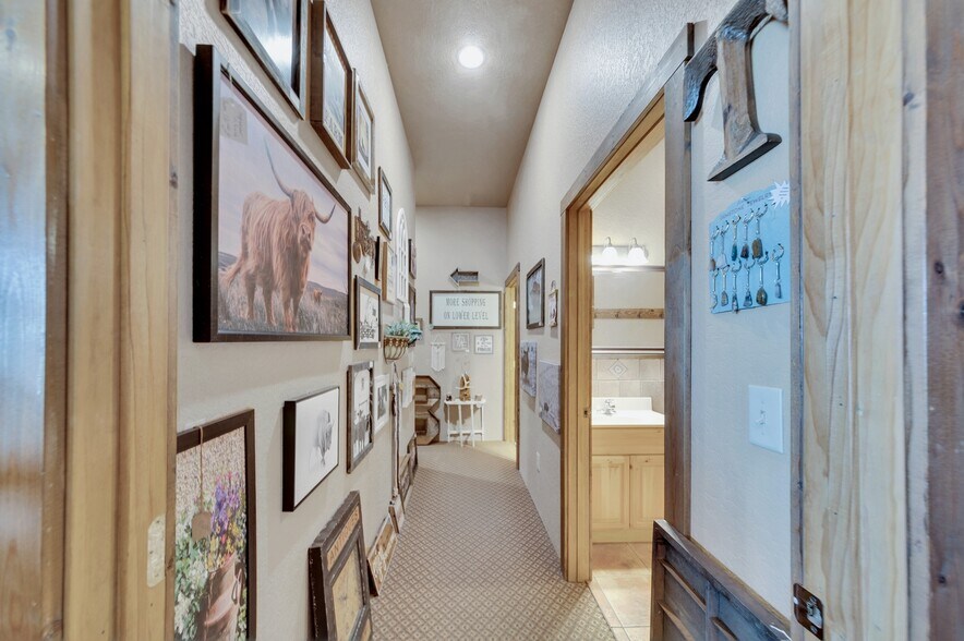 More Photos Of 710 Tenaya St, Hermosa General Retail For Sale