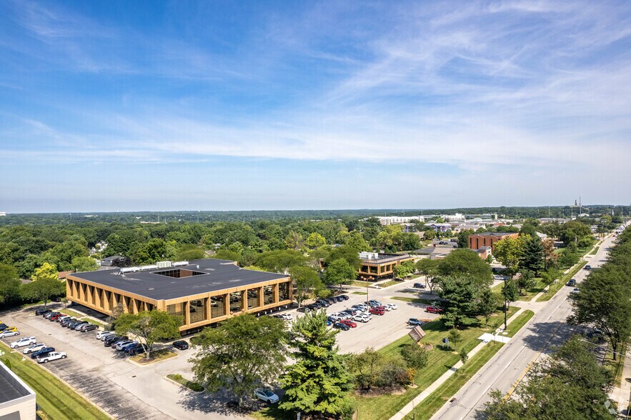 More Photos Of 6797 N High St, Worthington Unknown For Lease