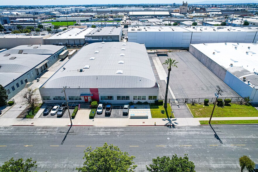 More Photos Of 3000 E 46th St, Vernon Warehouse For Sale