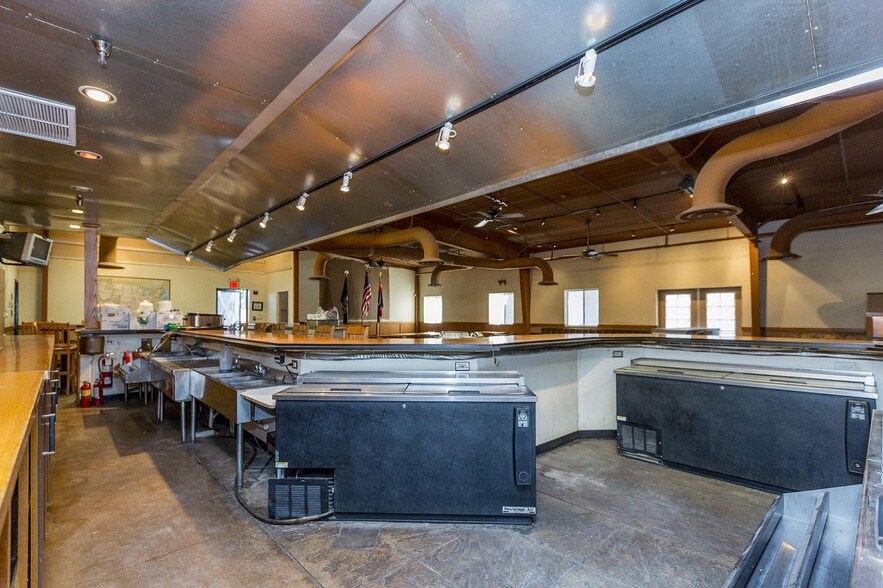 More Photos Of 10456 S Highway 69, Mayer Restaurant For Lease