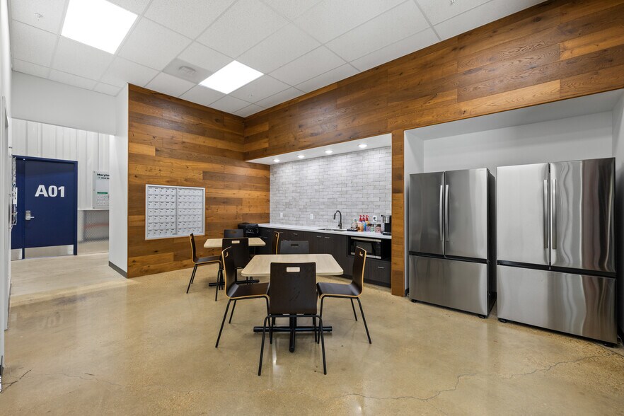 More Photos Of 3342 Bladensburg Rd, Brentwood Warehouse For Lease