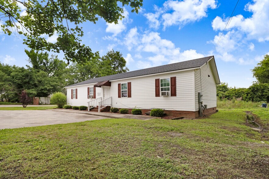 More Photos Of 306 W Pine St, Goldsboro Apartments For Sale