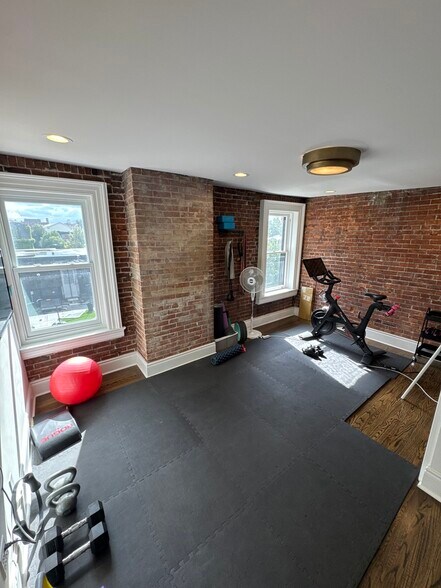 More Photos Of 471 Delaware Ave, Buffalo Office For Lease