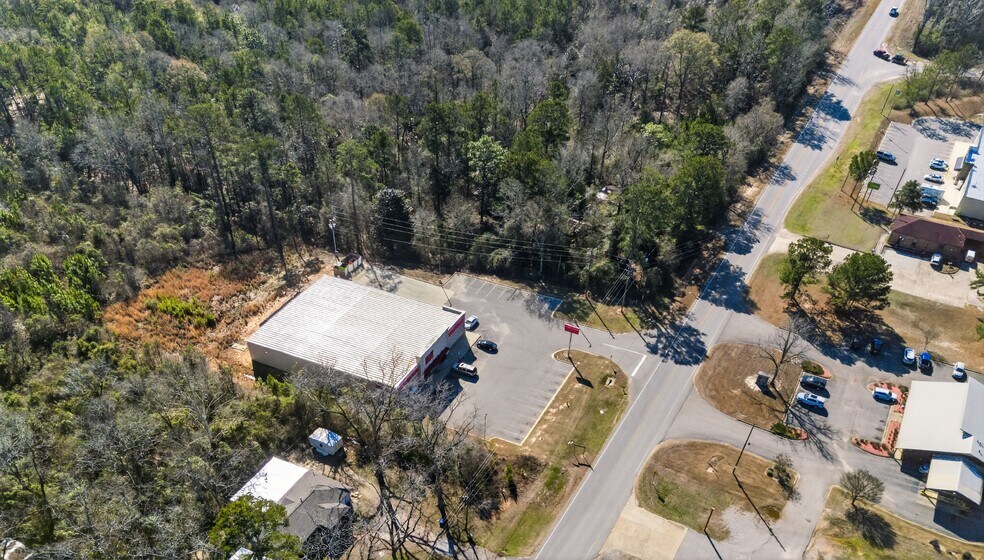 More Photos Of 17824 Montgomery Hwy, Highland Home Freestanding For Sale