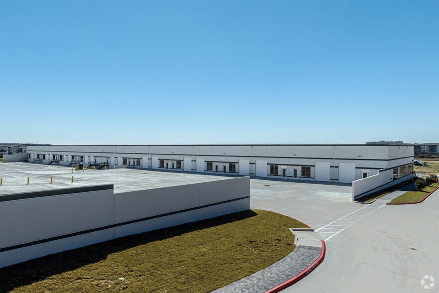 More Photos Of 5305 N Mays St, Georgetown Unknown For Lease