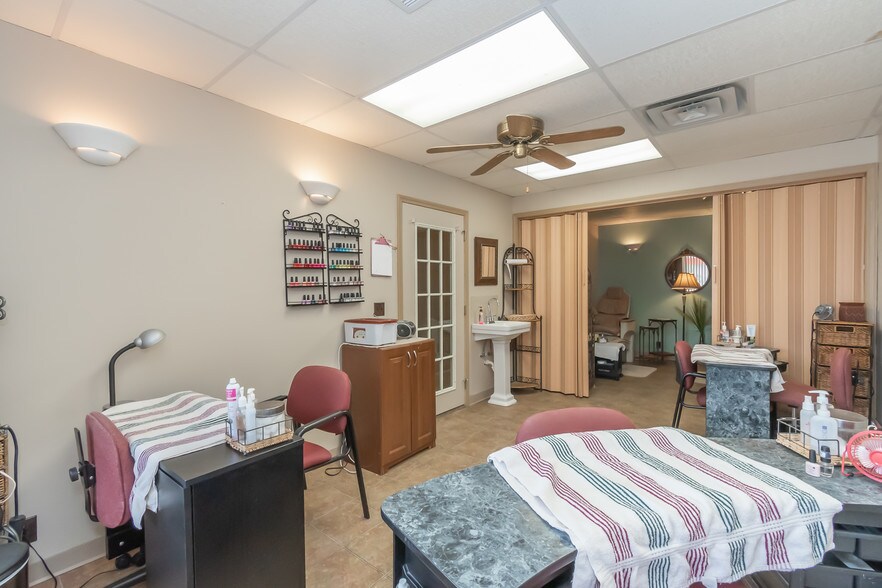 More Photos Of 3920 Nowata Rd, Bartlesville Freestanding For Sale