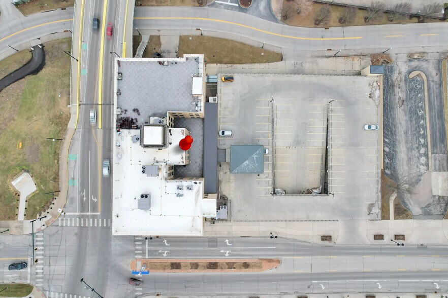 More Photos Of 301 Broadway, Lorain Hotel For Lease