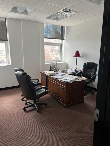 More Photos Of 37-43 Crescent St, Long Island City Office For Lease