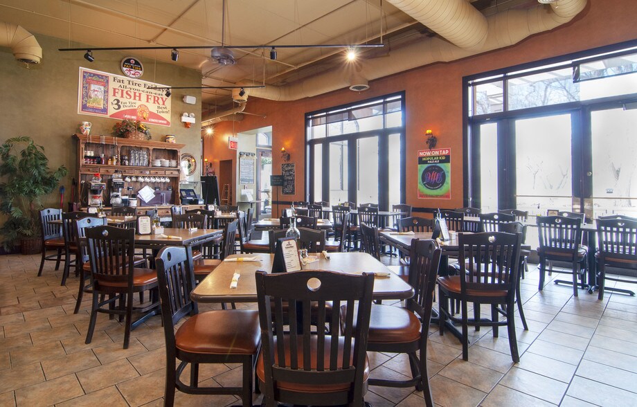 More Photos Of 1565 W 75th St, Woodridge Restaurant For Sale