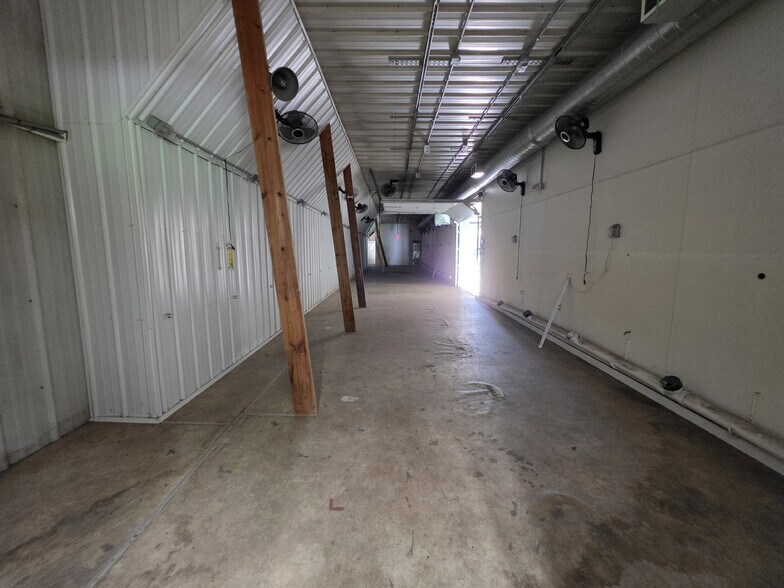 More Photos Of N12757 Rindahl Valley Rd, Osseo Warehouse For Lease