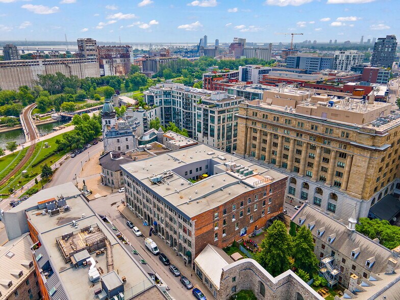 More Photos Of 367 Rue Marguerite-D'youville, Montréal Apartments For Lease