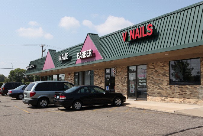 More Photos Of 9410-9448 N 36th Ave, New Hope General Retail For Lease