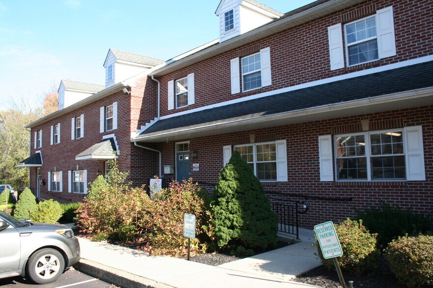 More Photos Of 168 W Ridge Pike, Limerick Loft Creative Space For Sale