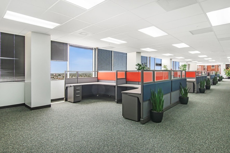 More Photos Of 3250 Wilshire Blvd, Los Angeles Office For Lease