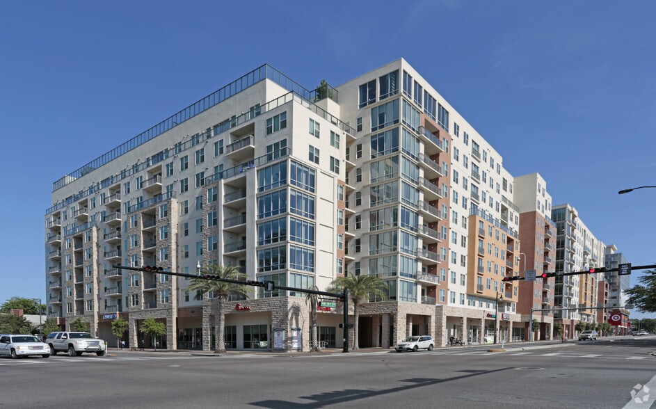 More Photos Of 1360 W University Ave, Gainesville Apartments For Lease