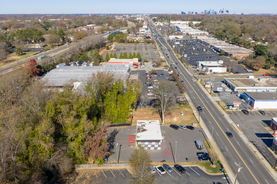 More Photos Of 6324 South Blvd, Charlotte Auto Repair For Sale