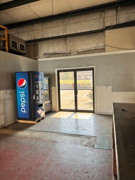 More Photos Of 1143 Airport Rd, Shelby Industrial For Lease