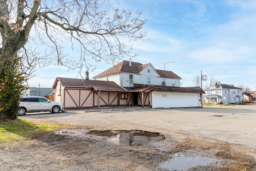 More Photos Of 3108 N Dixie Dr, Dayton Restaurant For Sale