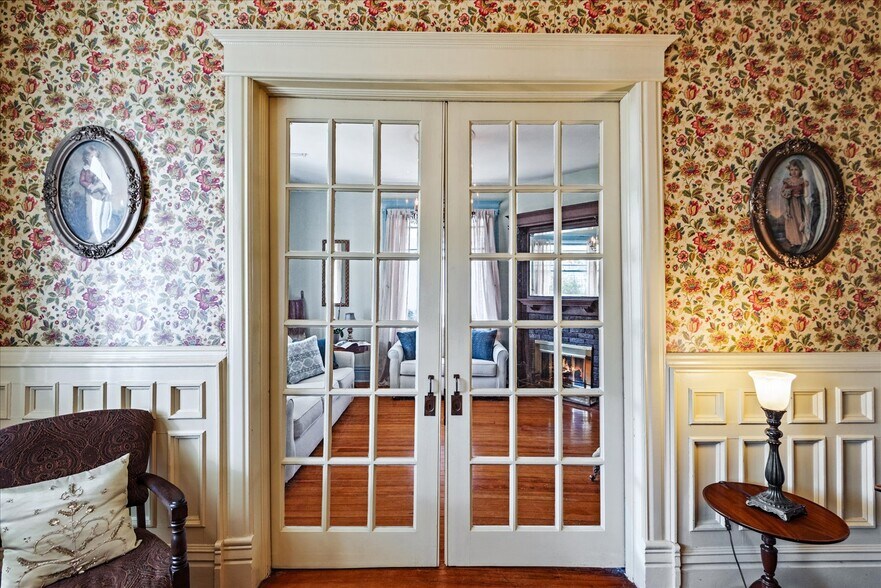 More Photos Of 115 E Broaddus Ave, Bowling Green Apartments For Sale