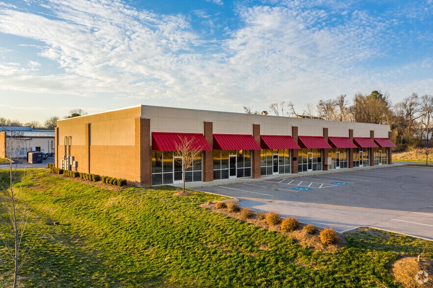 Primary Photo Of 1221 N Commerce Ct, Columbia Warehouse For Lease