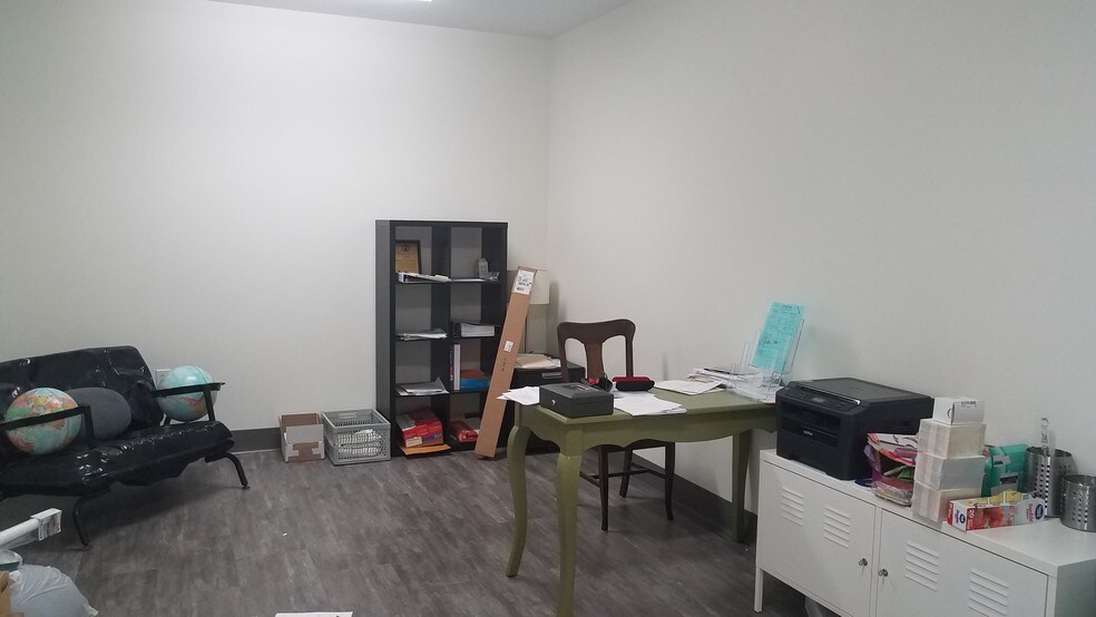 More Photos Of 160 Durham Ave, Metuchen Apartments For Lease