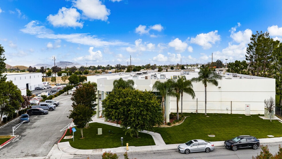 More Photos Of 751 Via Lata, Colton Manufacturing For Sale