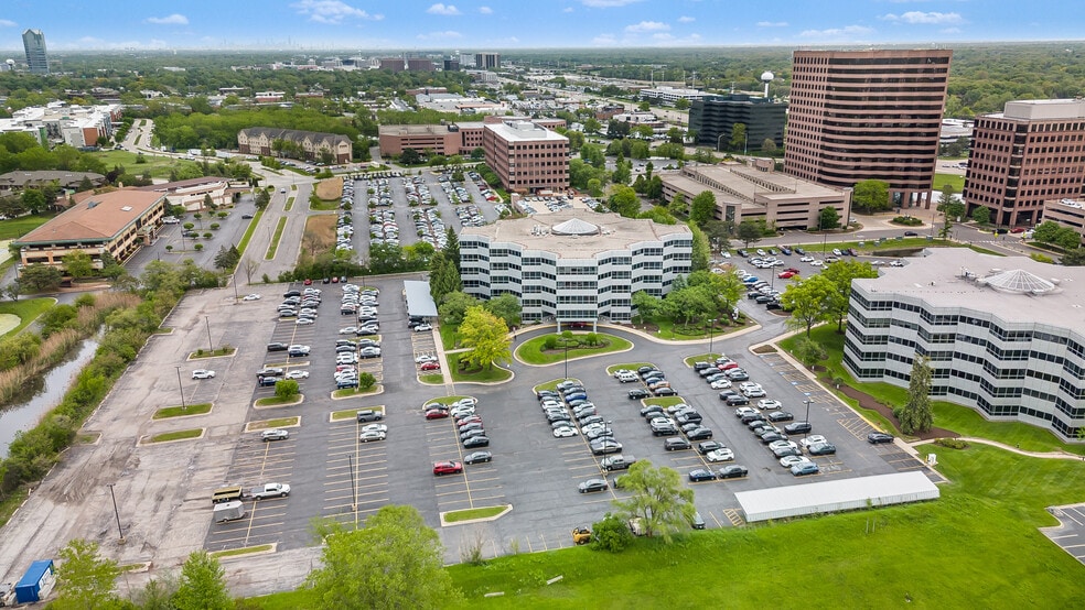 More Photos Of 1 TransAm Plaza Dr, Oakbrook Terrace Office For Sale