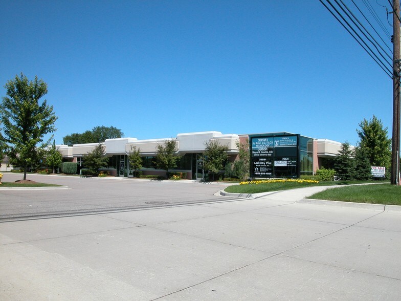 More Photos Of 39501-39571 Garfield Rd, Clinton Township Coworking Space