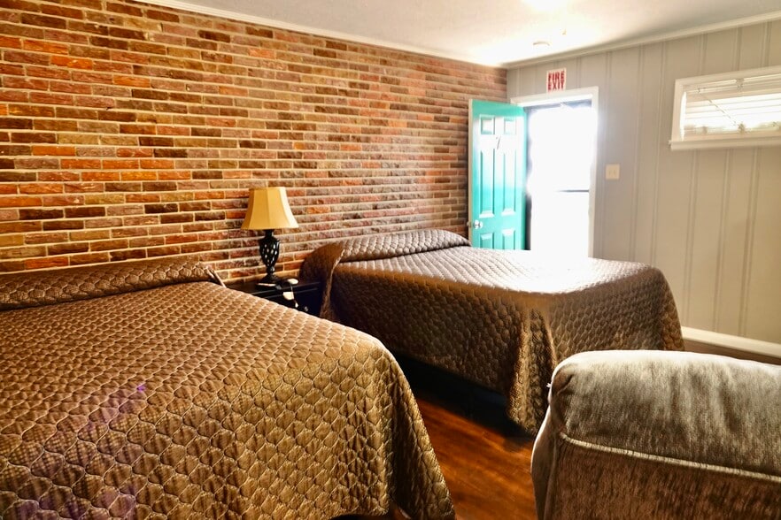 More Photos Of , Hornbeak Unknown For Sale