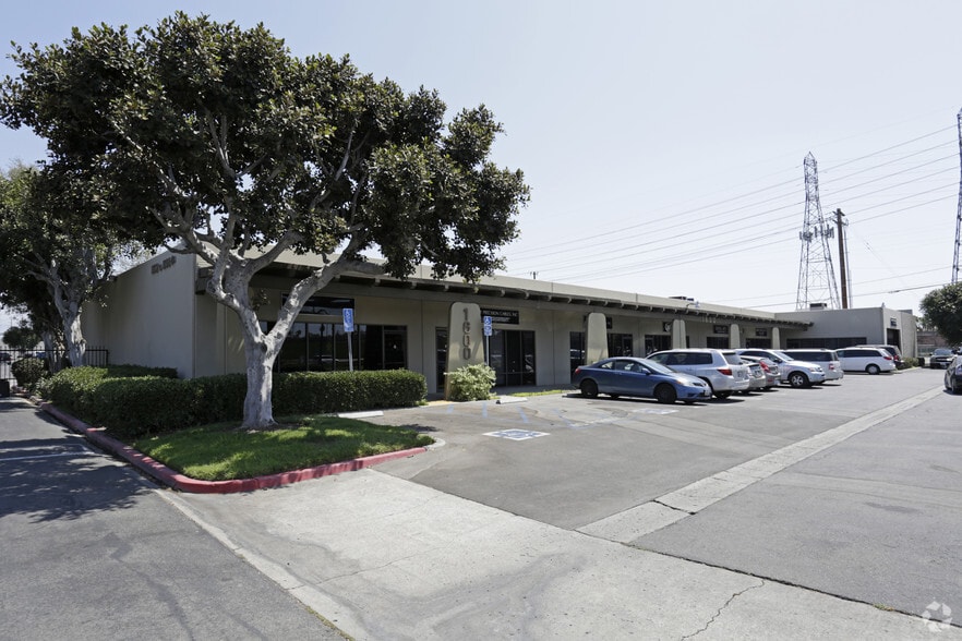 Primary Photo Of 1600 S Anaheim Blvd, Anaheim Light Manufacturing For Lease