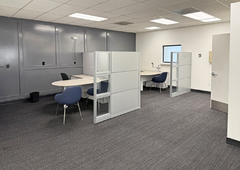 More Photos Of 4301 Wyoming Blvd, Albuquerque Bank For Sale