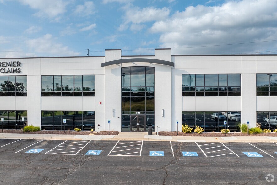 More Photos Of 11010 Burdette St, Omaha Office For Lease