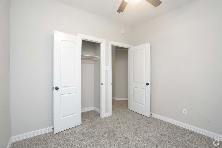 More Photos Of 14827 Mittlestedt Champions Dr, Houston Apartments For Sale