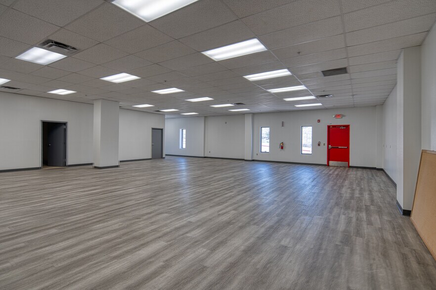 More Photos Of 2810 Karsten Ct SE, Albuquerque Manufacturing For Lease