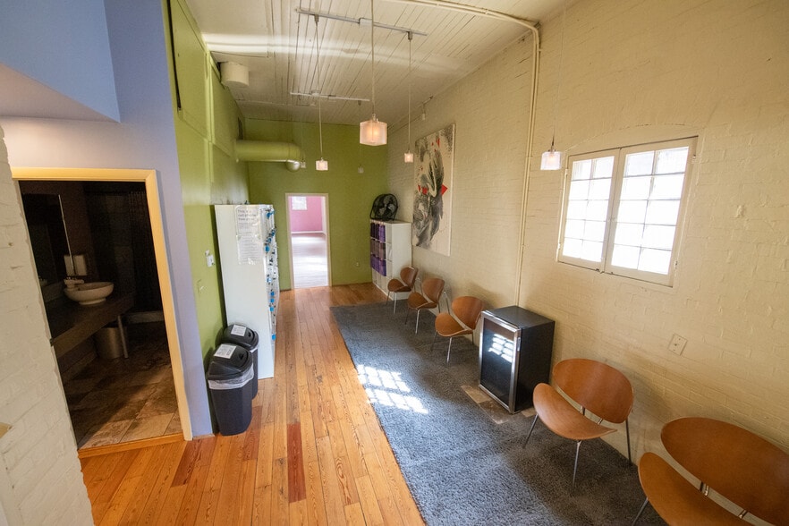 More Photos Of 107 E Preston St, Baltimore Office For Lease
