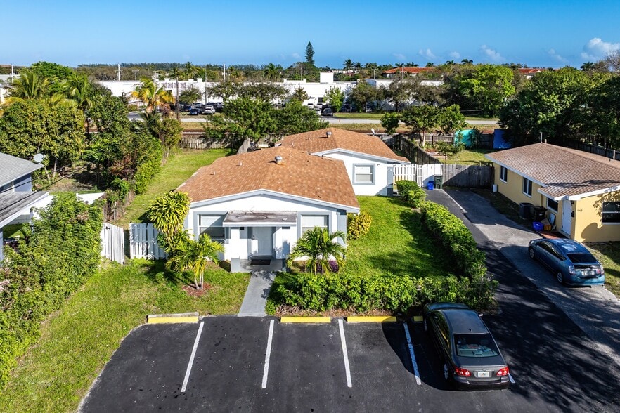 Primary Photo Of 1651 NE 3rd Ave, Delray Beach Apartments For Sale