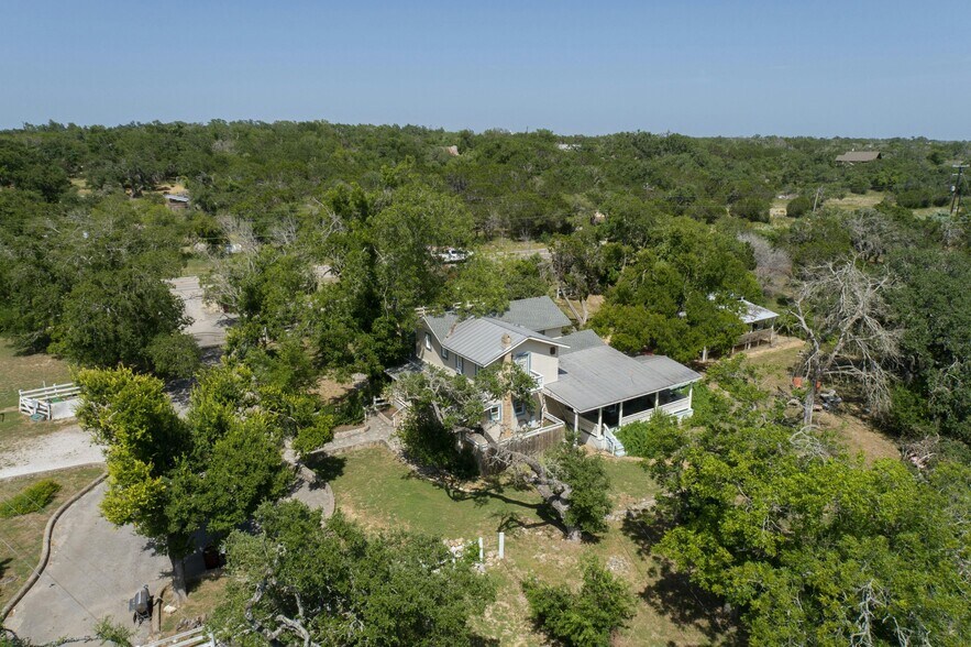 More Photos Of 23351 Ranch to Market 150 rd, Driftwood Specialty For Sale