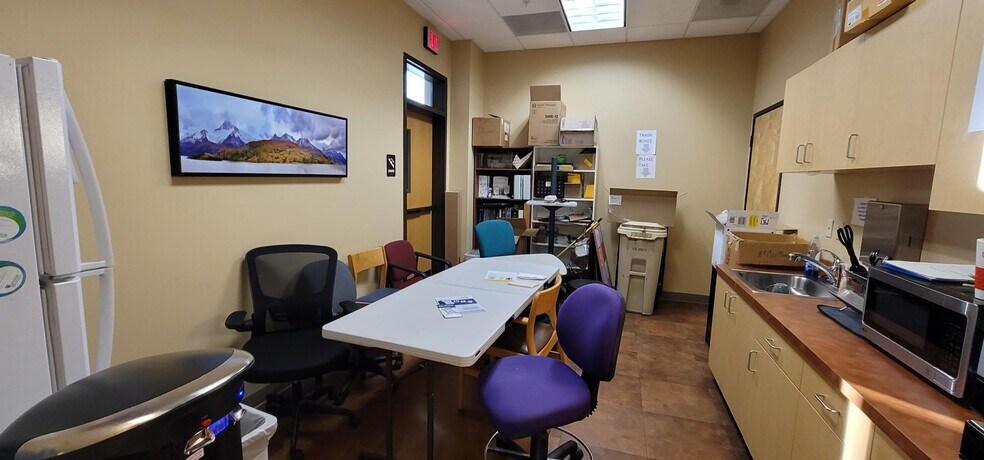More Photos Of 929 SW Simpson Ave, Bend Medical For Lease
