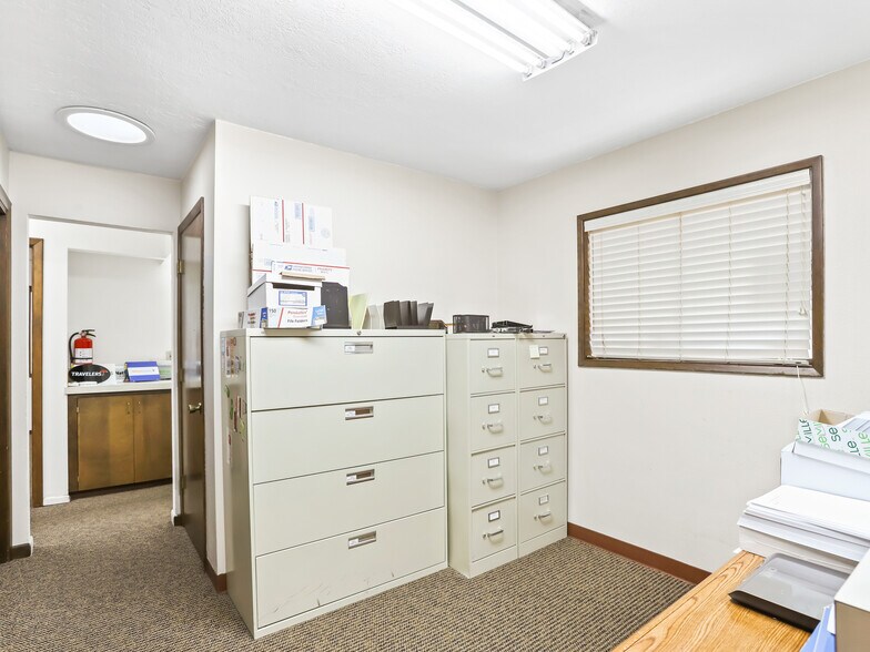 More Photos Of 4320 SW 110th St, Beaverton Office For Sale