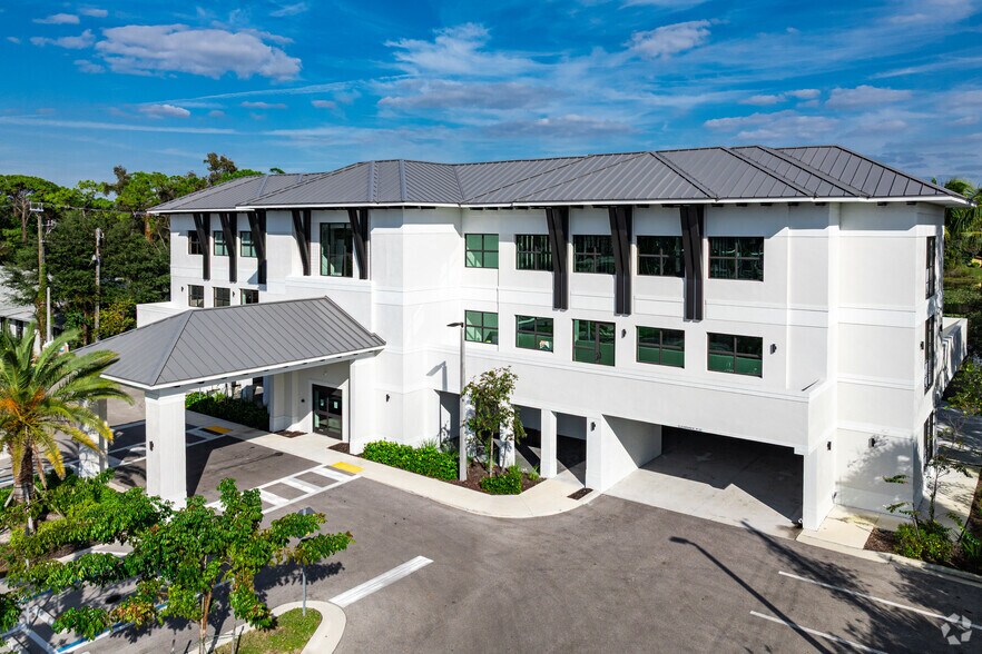 More Photos Of 6100 Trail Blvd, Naples Medical For Sale
