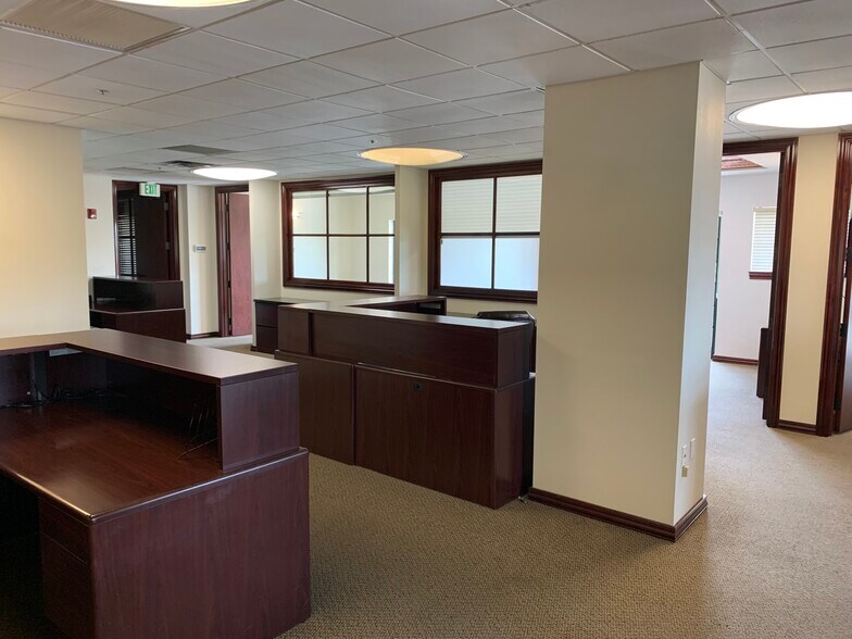 More Photos Of 1924 S Osprey Ave, Sarasota Coworking Space