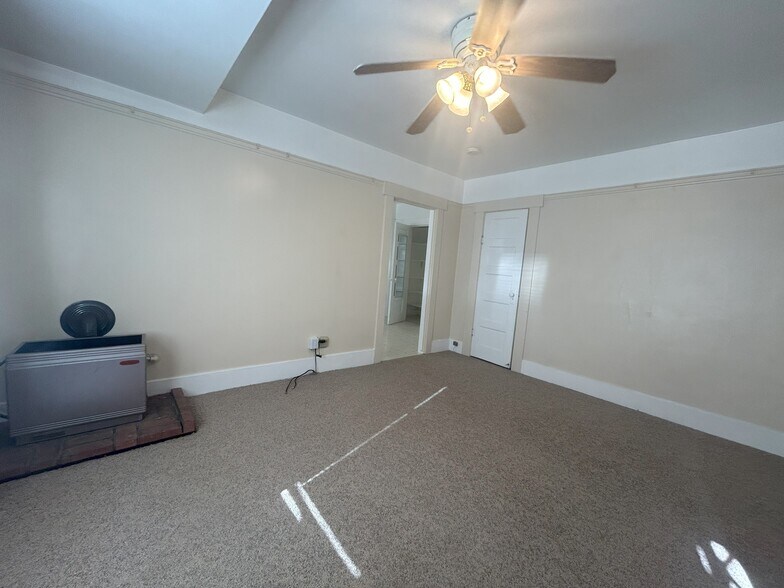 More Photos Of 1356 W Dana St, Mountain View Apartments For Sale
