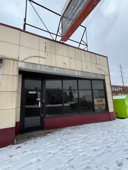 More Photos Of 20495 Van Dyke St, Detroit Flex For Sale