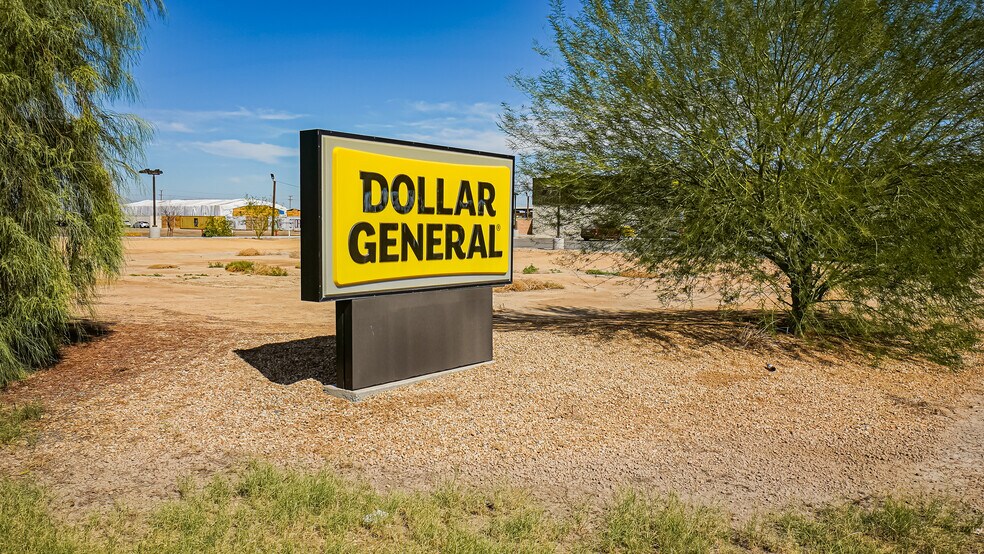 More Photos Of 162 Delta st, Calipatria Department Store For Sale