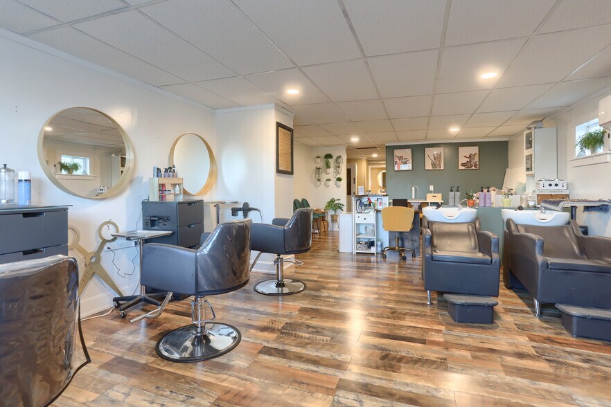 More Photos Of 2234 Cumberland St, Lebanon Storefront Retail Residential For Sale