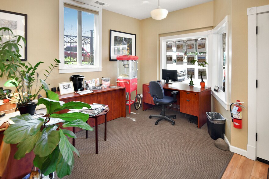 More Photos Of 100 Union St, Nevada City Office For Sale