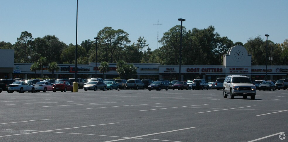 More Photos Of 513-669 W 23rd St, Panama City Storefront For Lease